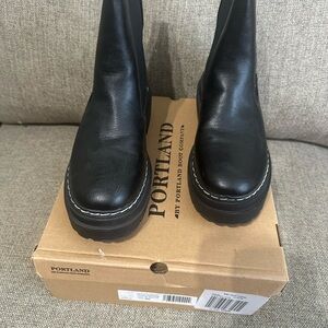 Portland Sammy Black Leather Boots NIB - size 9